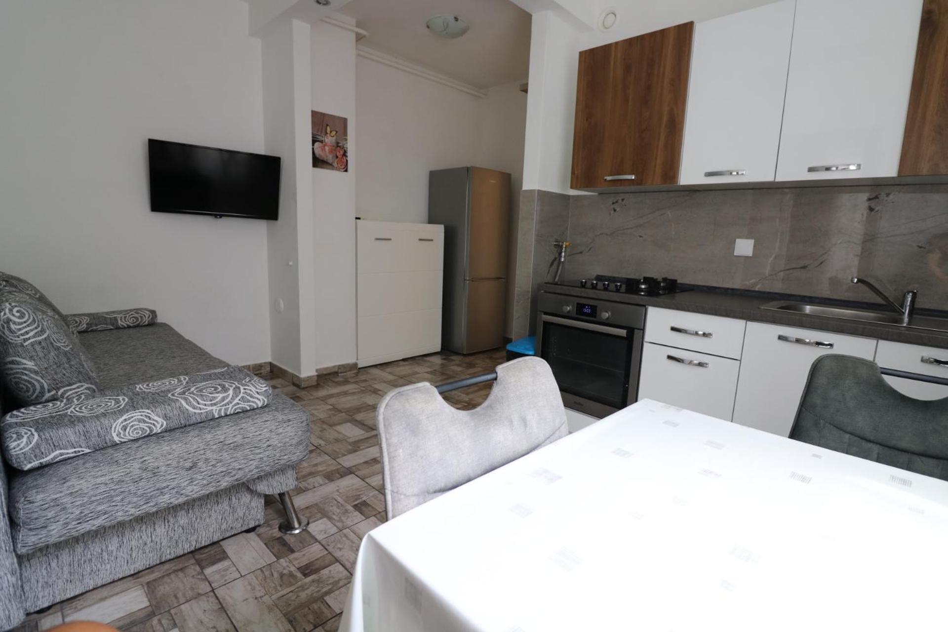 Mar-ivo Apartment *